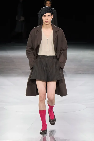 Look 5
